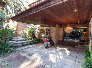 Casa · 418m² · 4 Quartos · 2 Vagas · Casa para Venda - 418m², 4 dormitórios, sendo 1 suites, 2 vagas - Jardim Isabel