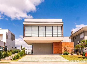 Casa · 565m² · 4 Quartos · 2 Vagas · Casa com 4 suites - Condominio Fechado