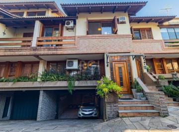 Casa · 335m² · 4 Quartos · 2 Vagas · Casa em Condomínio em Tristeza