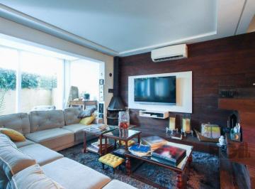 Casa · 327m² · 3 Quartos · 3 Vagas · Casa com 327m² de área privativa, oferecendo 3 dormitórios, sendo 3 suítes