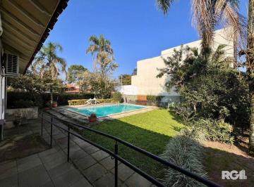 Casa · 834m² · 3 Quartos · 5 Vagas · Casa térrea, com 3 dormitórios, sendo 2 suítes, 5 vagas, piscina, no bairro Ipan