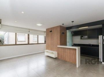 Apartamento · 70m² · 2 Quartos · 1 Vaga · Excelente apartamento de 70m² com 2 dormitórios e 1 vaga.