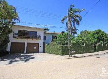 .jpg+2025-03-04 · Casa para Venda - 200m², 3 dormitórios, sendo 1 suites, 4 vagas - Ipanema