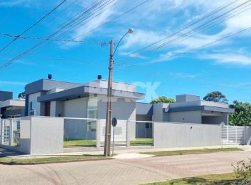Casa · 200m² · 4 Quartos · 2 Vagas · Casa nova no Bosque das Figueiras SC