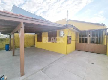 Casa · 200m² · 3 Quartos · 5 Vagas · Casa na Praia da Cal em Torres RS