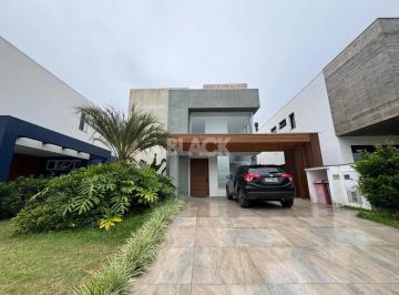 Casa · 238m² · 4 Quartos · 4 Vagas · Casa mobiliada no Condomínio Ilhas Park em Torres RS