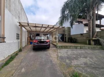 Casa · 130m² · 3 Quartos · 2 Vagas · Casa próxima a Lagoa do Violão em Torres RS