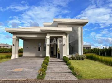Casa · 230m² · 3 Quartos · 2 Vagas · Casa semi mobiliada no Reserva das Águas em Torres RS