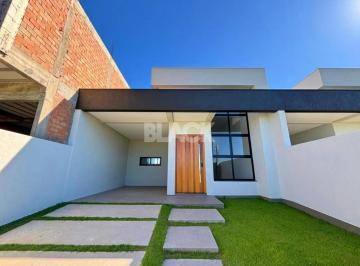 Casa · 110m² · 3 Quartos · 2 Vagas · Casa à venda - em Torres