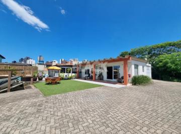 Casa · 160m² · 4 Quartos · 2 Vagas · Casa na beira do rio Torres RS