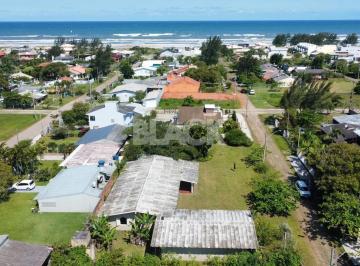 Casa · 150m² · 3 Quartos · 2 Vagas · Casa à venda - na Praia Real