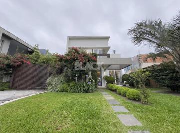 Casa · 270m² · 4 Quartos · 4 Vagas · Casa no condomínio à beira mar Ocean Side em Torres/RS