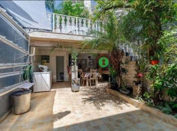 Casa · 183m² · 4 Quartos · 2 Vagas · Casa Moderna com 4 Quartos, Área Gourmet Completa e Integração com a Natureza!