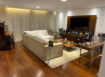 Apartamento · 192m² · 3 Quartos · 2 Vagas · Apartamento em Andar Alto na Cidade Dutra com Vista Privilegiada e Amplo Espaço