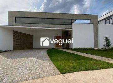Casa · 261m² · 3 Quartos · 4 Vagas · Casa em condomínio para aluguel com 261m², 3 quartos, sendo 3 suítes, 4 vagas de garagem, no bairro