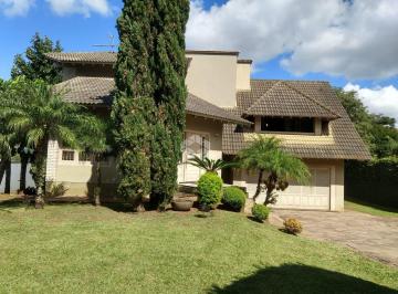 Casa · 284m² · 3 Quartos · Linda casa com 284m2 em um terreno de 1215m2 ,conta com 3 dormitórios sendo um suíte, sala de estar,