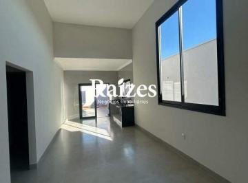 Casa · 122m² · 2 Quartos · 2 Vagas · Casa residencial com 2 quartos sendo 1 suíte, 2 salas e acabamento em porcelanato no Bairro Aclimaçã