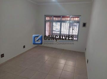 Casa · 160m² · 3 Quartos · 2 Vagas · Sobrado para Aluguel em São Bernardo do Campo (Bairro Assunção) – 3 Quartos, 2 Banheiros e 2 Vagas
