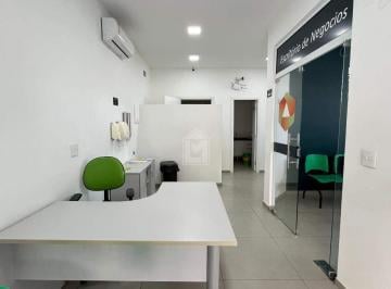 Comercial · 110m² · Livia Machado Imóveis, aluga loja comercial, 110m², Centro de Vitória