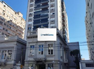 Apartamento · 159m² · 2 Quartos · 1 Vaga · Cobertura de 2 dormitórios, e 1 vaga de Garagem, Av. Independência Porto Alegre-