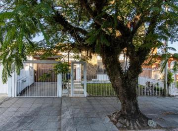Casa · 350m² · 3 Quartos · 2 Vagas · Casa completa e sofisticada no Jardim Verde Ipanema!