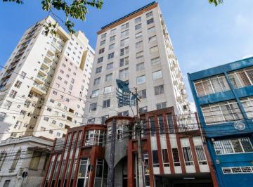 Comercial · 51m² · Loja com pé direito duplo, à venda no Centro