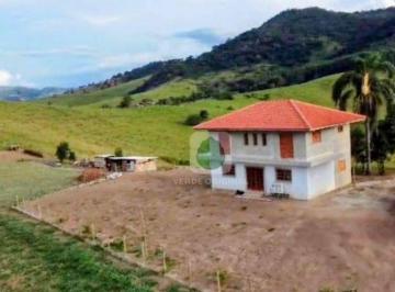 4ad283c25ad3003411a65118720560d3274c085f · Chácara com 3 suítes à venda, 6100 m² por R$ 1.300.000 - Lambari - Gonçalves/MG