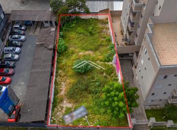 1 · Terreno ZR-3 com 551 m²,  à venda no bairro Alto da XV.