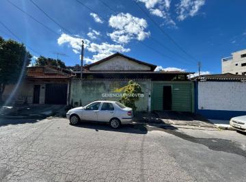 Casa · 250m² · 3 Quartos · 4 Vagas · Linda Casa á Venda em Embiruçu- Betim com 3 Quartos, 1 Suíte e Área de Serviço!