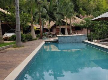 Rural · 121000m² · 7 Quartos · 10 Vagas · Sítio em Paraibuna