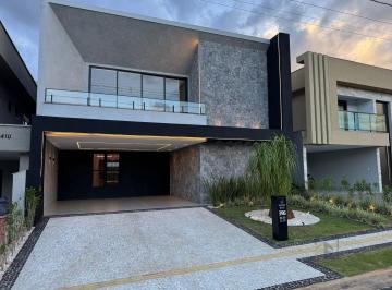 Casa · 271m² · 4 Quartos · 4 Vagas · Casa em Condomínio em Jardins Capri, Senador Canedo/GO