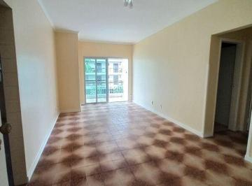 Apartamento · 65m² · 1 Quarto · 1 Vaga · Amplo Apartamento Apenas 3 Quadras da Praia Enseada.