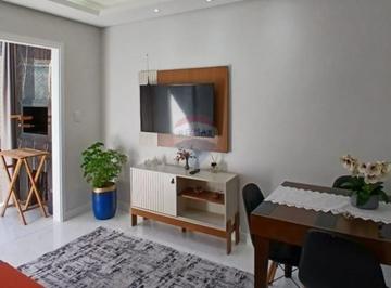 Apartamento · 47m² · 2 Quartos · "Seu Novo Lar: Apartamento na Praia de Beira Mar"