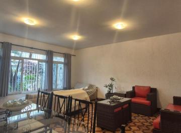 9ebdaf5e-0d1b-4a55-bb61-ec5a1eaa42ac · Versátil casa para venda em Aclimação com 3 quartos, sendo 1 suíte, 215m²