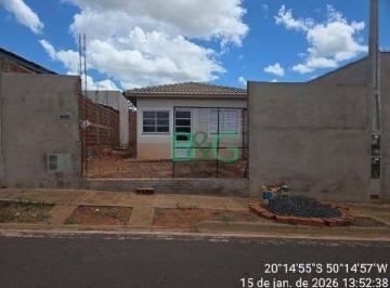 dcb0647084678b90f0f4fbbae597757666754a2f · Casa com 2 dormitórios à venda, 40 m² por R$ 63.999,72 - Conjunto Habitacional Parque Reside - Ferna