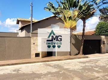 Imagem 1 · Casa para venda em Jardim Umuarama, Três Corações
