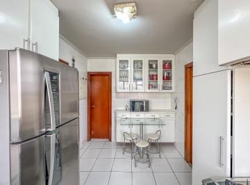 052b17cd-35e8-4635-b602-c5ef2a1d71d0 · Confortável apartamento para venda em Vila Andrade com 4 quartos, sendo 1 suíte, 128m²