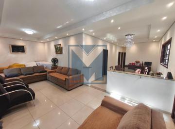 Casa · 14 Quartos · 3 Vagas · Casa Sobrado à Venda em Jardim Presidente Dutra, Guarulhos