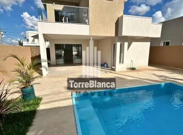 Casa · 350m² · 3 Quartos · 4 Vagas · Sobrado em Jardim Carvalho, Ponta Grossa/PR de 350m² 3 quartos para locação R$ 7.000,00/mes
