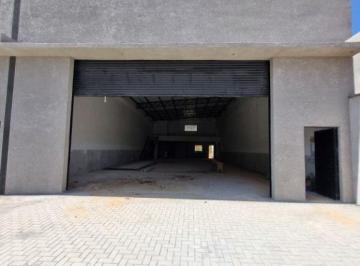 Comercial · 240m² · 4 Vagas · Galpão em Jardim Santa Helena, Suzano/SP de 240m² para locação R$ 11.000,00/mes