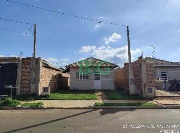 Casa · 44m² · 2 Quartos · Casa em Parque Industrial de Grandes Resíduos, Araçatuba/SP de 44m² 2 quartos à venda por R$ 75.305,