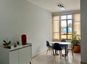 Comercial · Conjunto em Centro, Jacareí/SP de 0m² para locação R$ 700,00/mes
