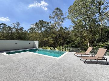 Casa · 645m² · 5 Quartos · 6 Vagas · Casa em Jardim Indaiá, Embu das Artes/SP de 645m² 5 quartos à venda por R$ 3.800.000,00