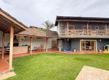 Casa · 456m² · 4 Quartos · 6 Vagas · Casa em Chácara Roselândia, Cotia/SP de 456m² 4 quartos à venda por R$ 1.800.000,00