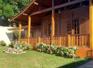 Casa · 178m² · 4 Quartos · 6 Vagas · Casa em Butiatuvinha, Curitiba/PR de 178m² 4 quartos à venda por R$ 1.800.000,00