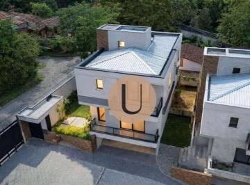 76bcf6560c4d6b5401e501a5a43c29b10bb9c44d · Casa com 3 dormitórios à venda, 326 m² por R$ 2.460.000,00 - Granja Viana - Carapicuíba/SP