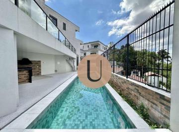 3a88acc22ca7ad8b9f99849d9f05b99af4fd2dcf · Casa com 3 dormitórios à venda, 326 m² por R$ 2.240.000,00 - Granja Viana - Carapicuíba/SP