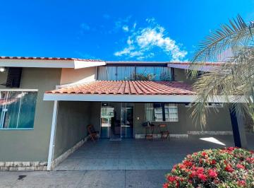 Casa · 258m² · 7 Quartos · 3 Vagas · Casa em Itaipu, Niterói/RJ de 258m² 7 quartos à venda por R$ 1.890.000,00