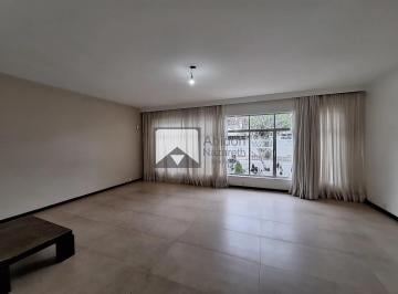 Casa · 300m² · 5 Quartos · 2 Vagas · Casa em São Francisco, Niterói/RJ de 300m² 5 quartos à venda por R$ 1.800.000,00