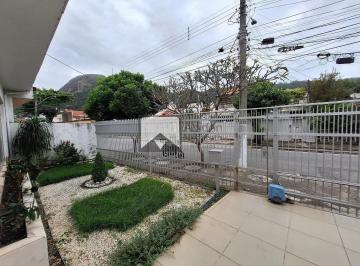 Casa · 300m² · 5 Quartos · 2 Vagas · Casa em São Francisco, Niterói/RJ de 300m² 5 quartos à venda por R$ 1.800.000,00